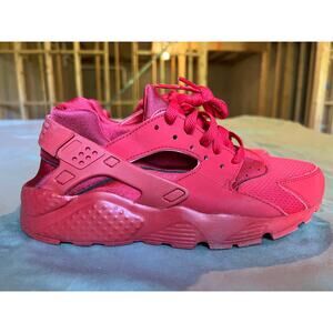 Nike Air Huarache Run Triple Red Gym Red sneakers 6Y